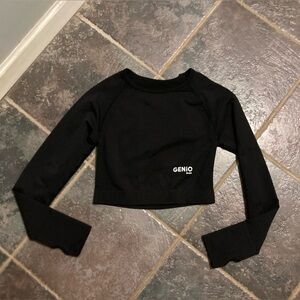 Genio Sculpt Long-Sleeved, Cropped, Work-Out Top Women’s Size S